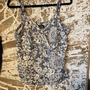 Lined lace cami loose and stretchy a all time Dave size 18